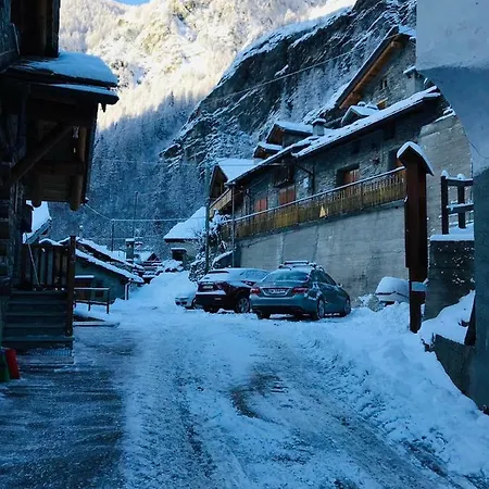 Nora * Valtournenche